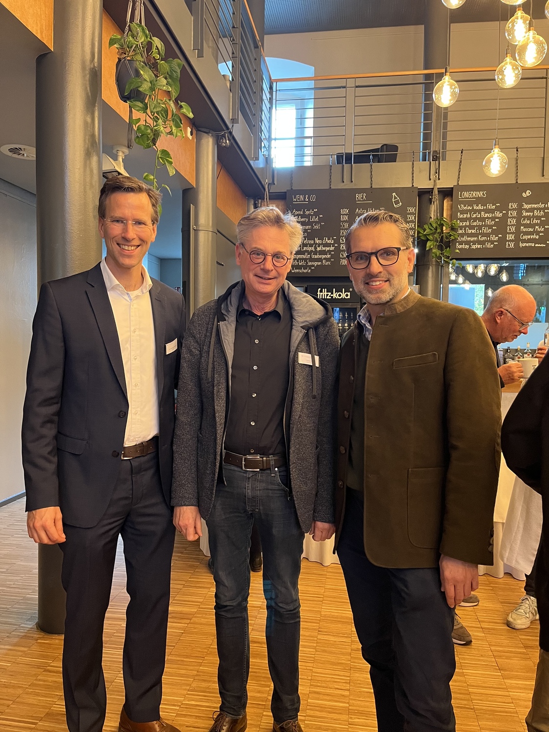 Rüdiger Quandt (m.) mit Dr. Henning Kempelmann (l.) und Dr. Florian Dilcher (r.)